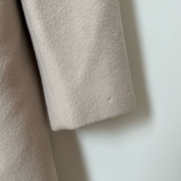 MaxMara Beige Button Front Wool Coat - Picture 5 of 9